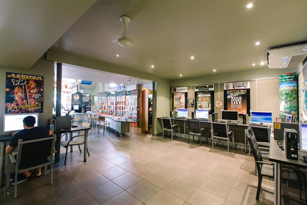 Global Backpackers Cairns Central Exterior photo