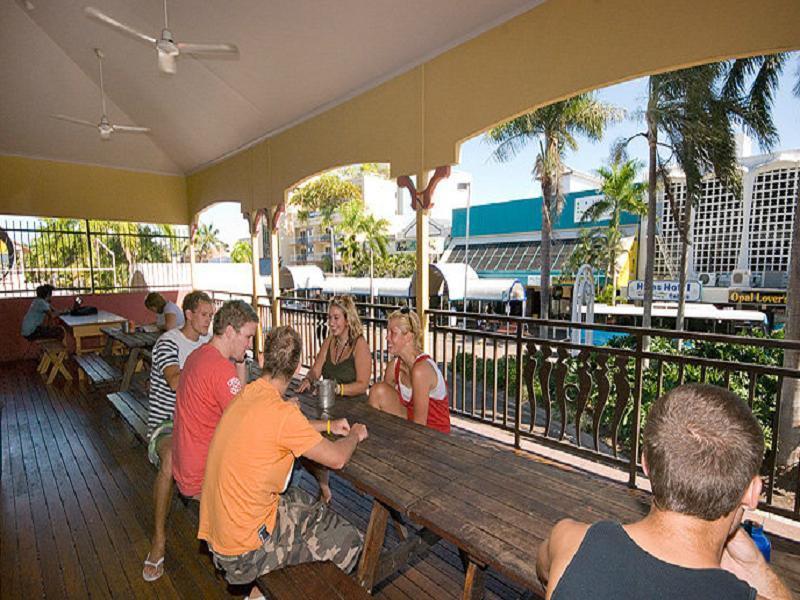 Global Backpackers Cairns Central Exterior photo